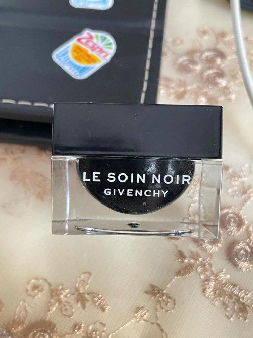 解析哪种护肤品抗皱好：淡纹抗皱推荐J9数字平台抗衰老的护肤品排行榜！(图7)